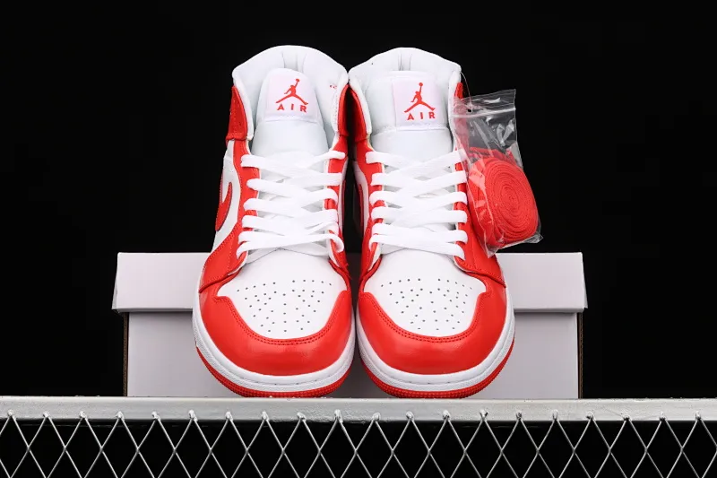 All Categories Air Jordan Jordan Series Basketball Shoes Air Jordan 1 Mid Air Jordan 1 Mid AJ1 Joe 1 White Orange Mid-top Versatile Casual Sports Shoes BQ6472-116